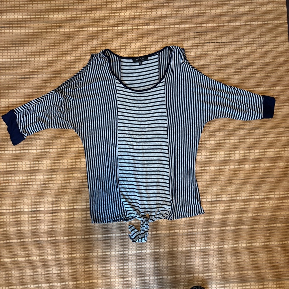 B.L.E.U. Stripped top size XL